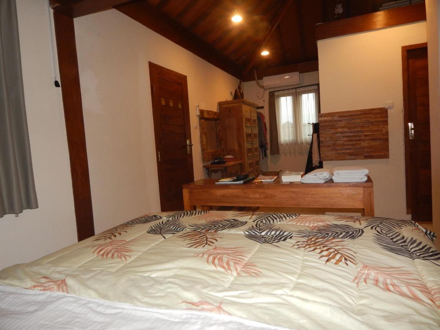 Alamanda Family Villas, Pool & Local Tours Yogyakarta Exteriör bild
