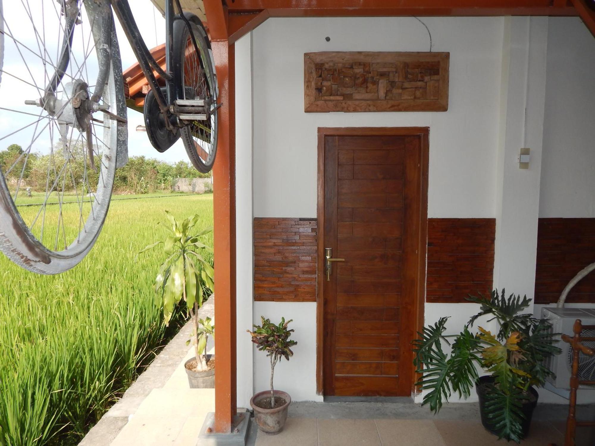 Alamanda Family Villas, Pool & Local Tours Yogyakarta Exteriör bild