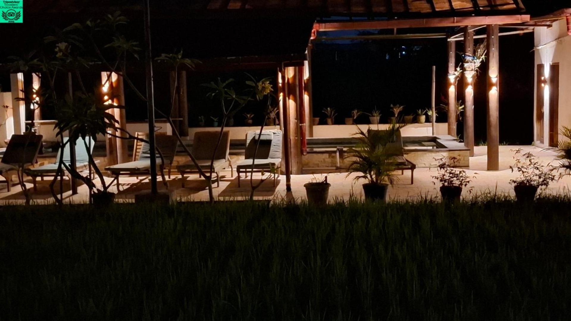 Alamanda Family Villas, Pool & Local Tours Yogyakarta Exteriör bild